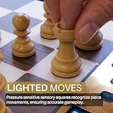 Ordinateur d'échecs Millennium The King Performance M830 - Esthétique, facilité d'utilisation et fonctionnalité Polyvalente Parfaitement réunies. avec Adaptation Automatique du Niveau de Jeu dans